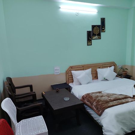 Appel Home Stay Banjar Bagian luar foto